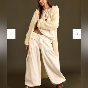 Free People We The Free Lotus Balloon Jeans 27 Color: Bright White NWT